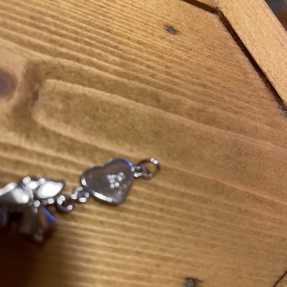 James Avery Retired Guardian Angel Heart Bracelet - Picture 5 of 5